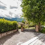 - Casale Con Piscina E Splendida Vista Villa *