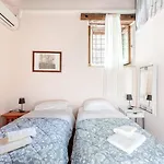- Casale Con Piscina E Splendida Vista *