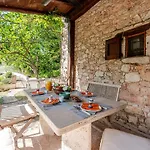 Vila - Casale Con Piscina E Splendida Vista