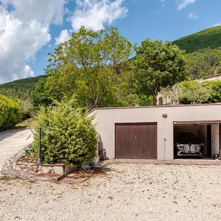 - Casale Con Piscina E Splendida Vista Scheggino