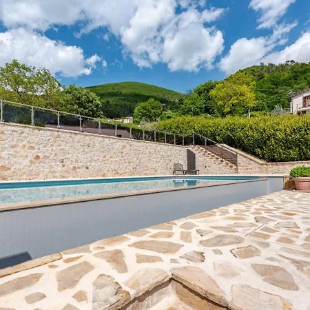 - Casale Con Piscina E Splendida Vista * Scheggino