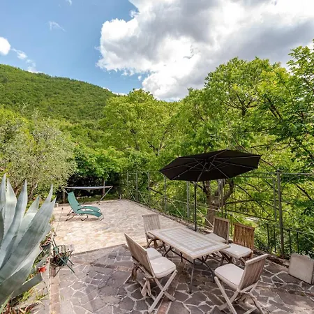 - Casale Con Piscina E Splendida Vista Villa *