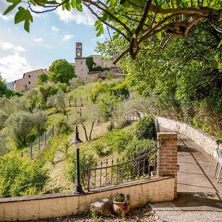 - Casale Con Piscina E Splendida Vista Вилла