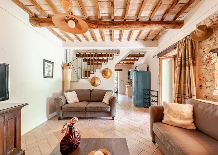 - Casale Con Piscina E Splendida Vista Scheggino