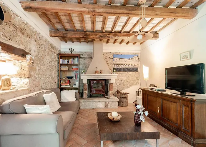 - Casale Con Piscina E Splendida Vista * Scheggino