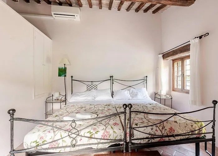 - Casale Con Piscina E Splendida Vista